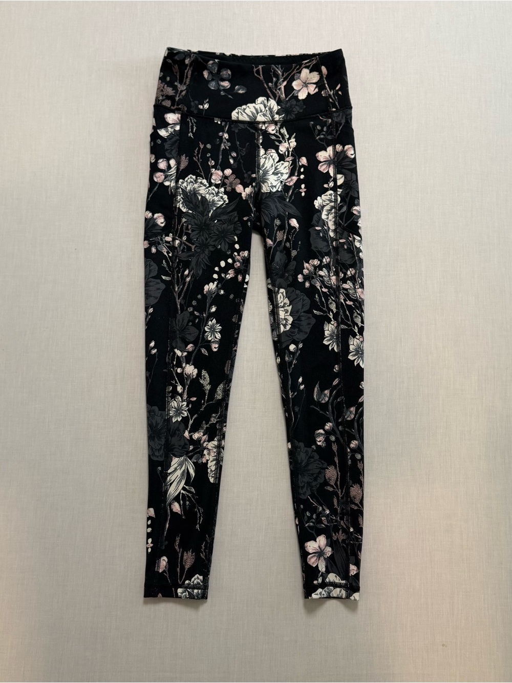 Victoria's Secret Black Floral Waistband Leggings Size 4
